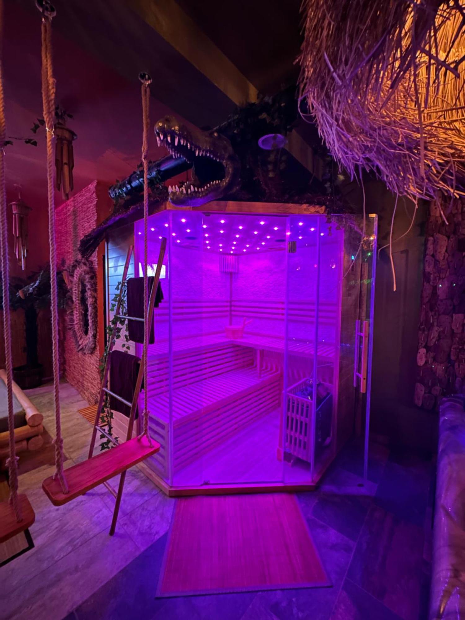 مبيت وإفطار Dunkirk Jungle Spa المظهر الخارجي الصورة